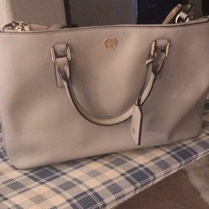 Tory Burch Robinson satchel. Like new